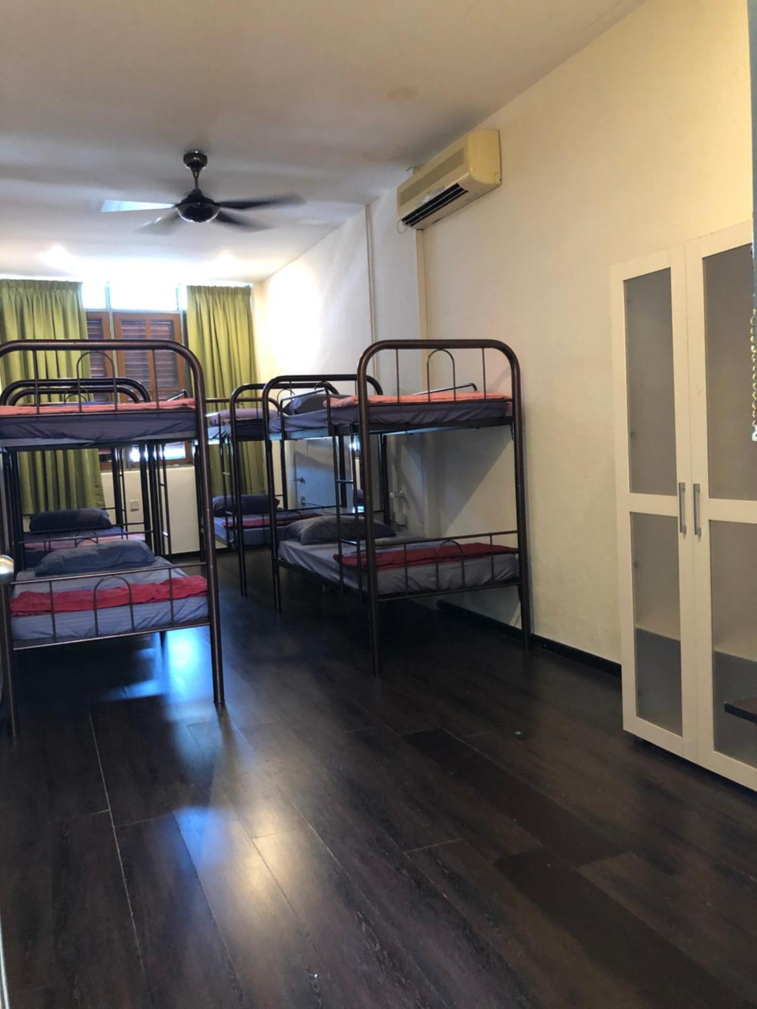 Apple Backpackers Hotel Джордж Таун Стая снимка