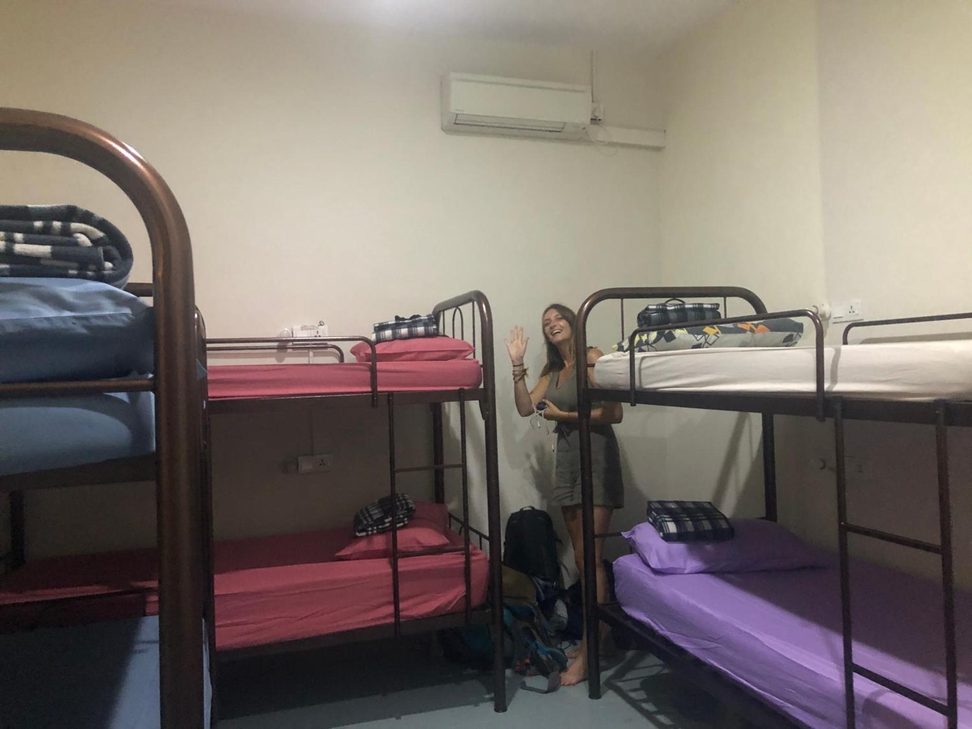 Apple Backpackers Hotel Джордж Таун Стая снимка
