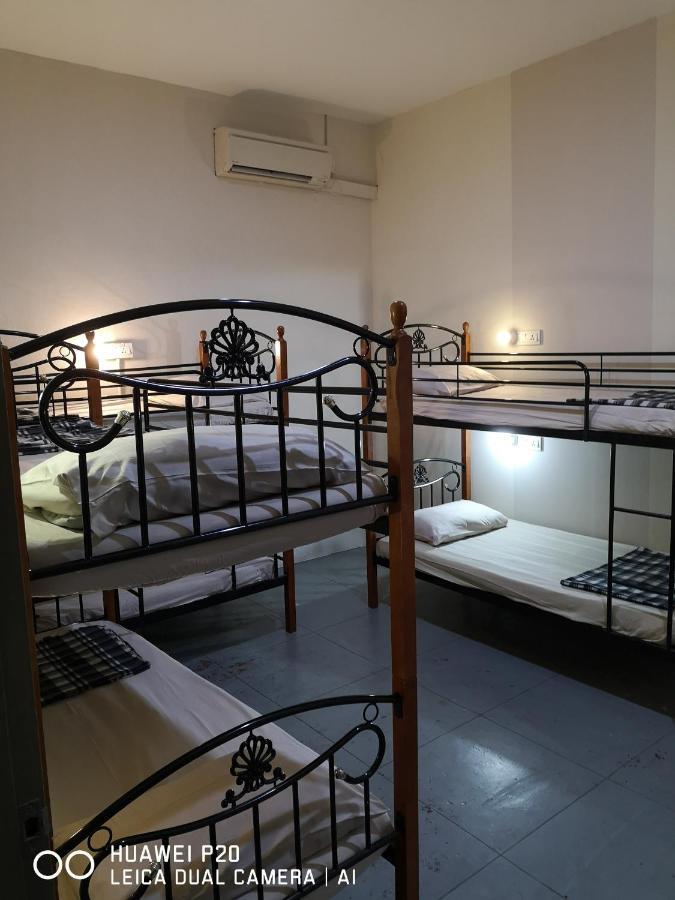 Apple Backpackers Hotel Джордж Таун Екстериор снимка